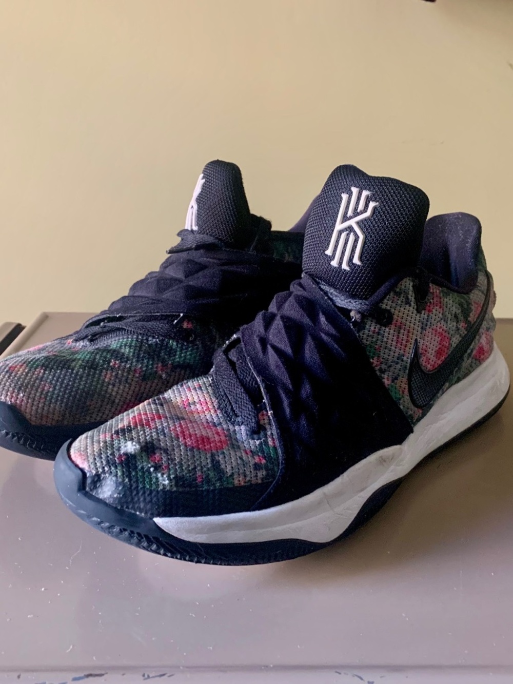 Nike Kyrie Irving Low Floral Shoes Sneaker Men Size US10.5